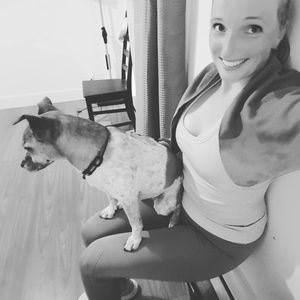 Meet your Posher, Emilu